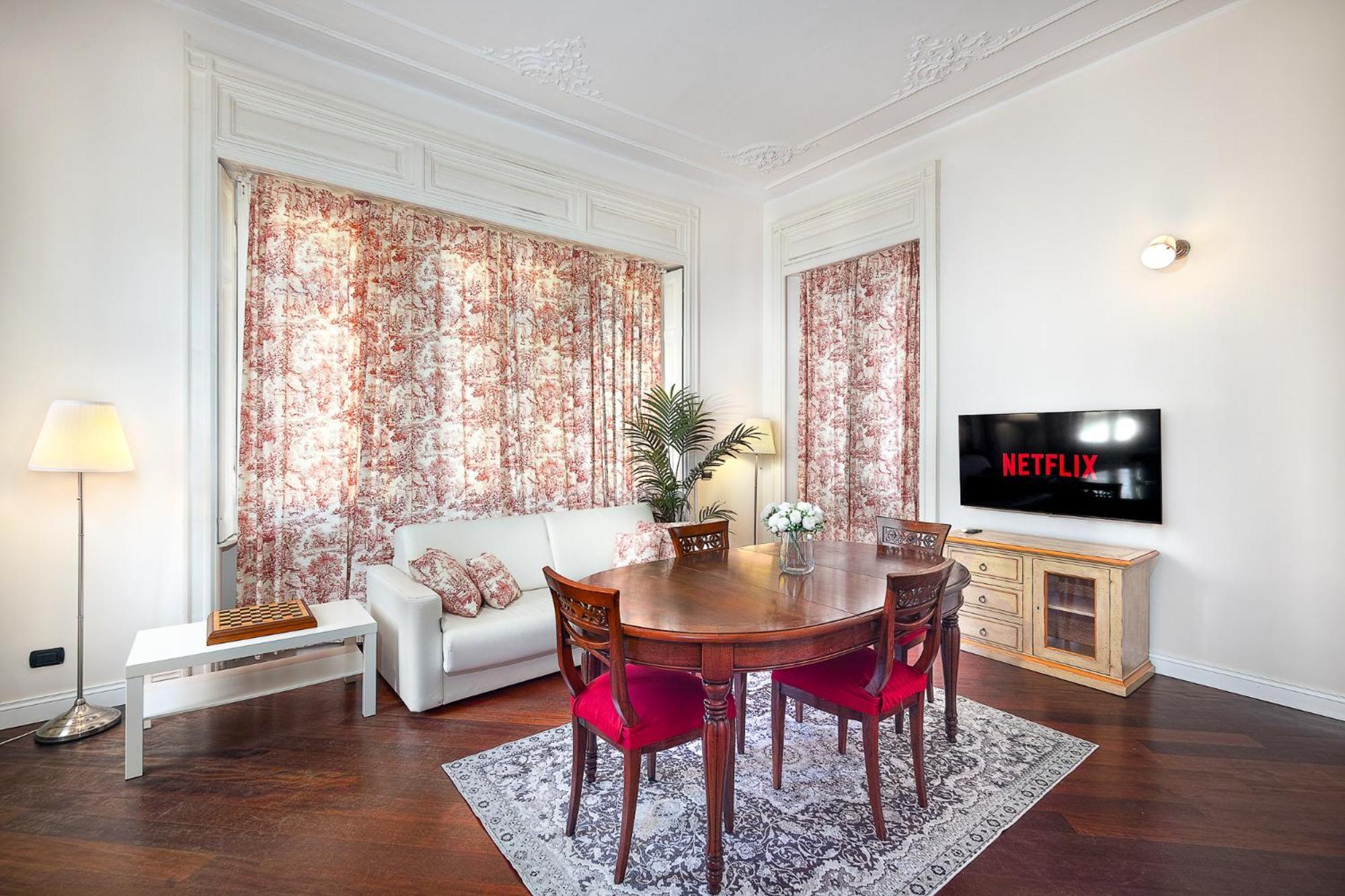 Appartamento Three-room In Center